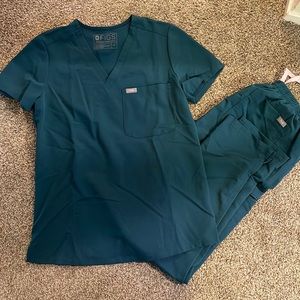 Figs scrubs XS/ XS tall